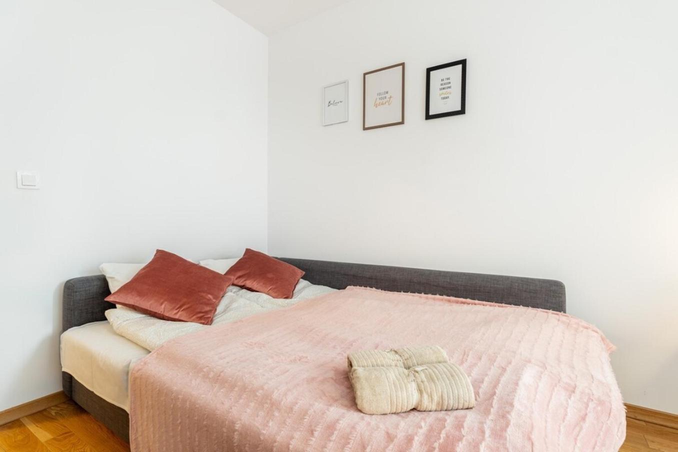 Modern 70M Apartment With Private Garden Metro Warszawa Exteriör bild
