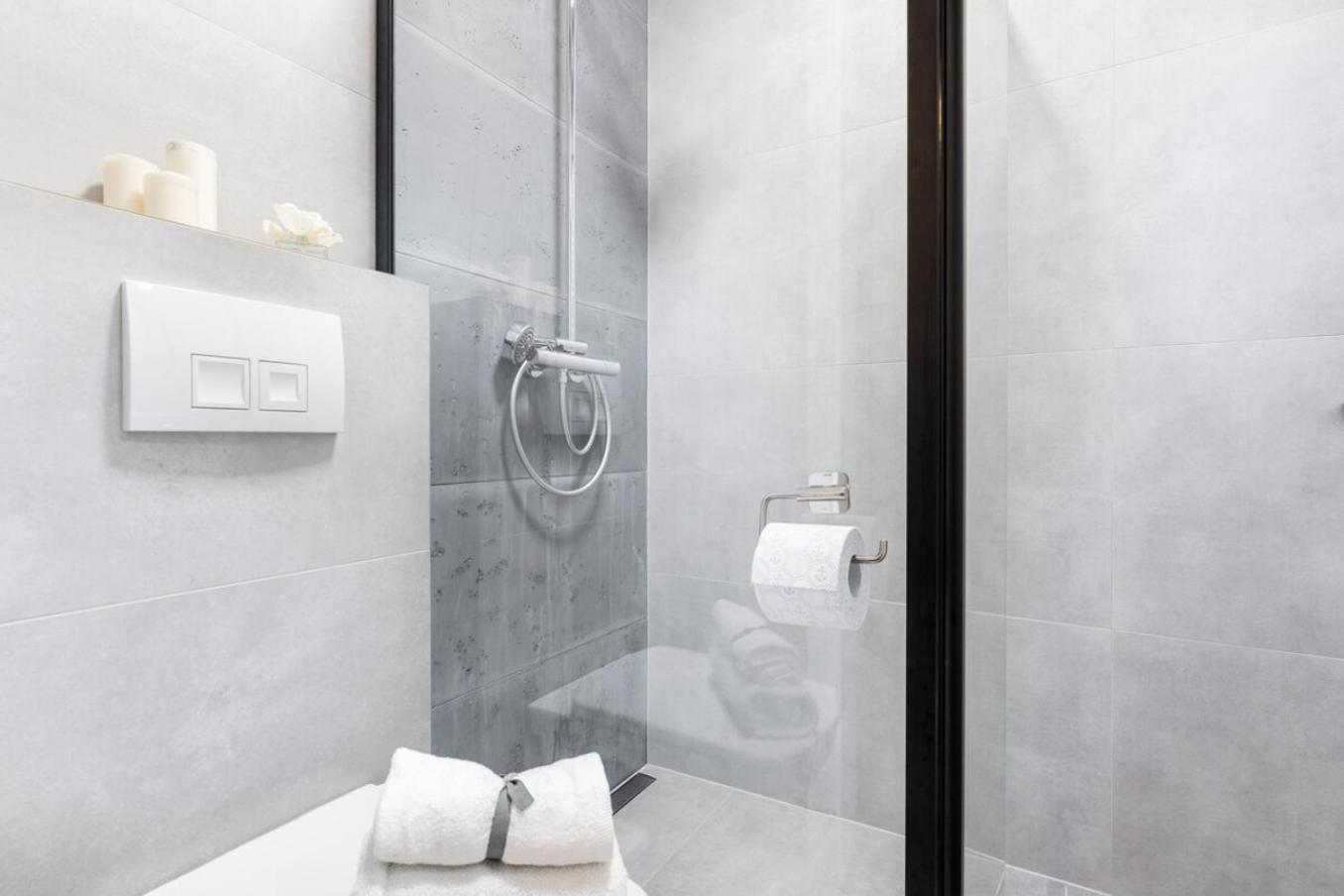 Modern 70M Apartment With Private Garden Metro Warszawa Exteriör bild