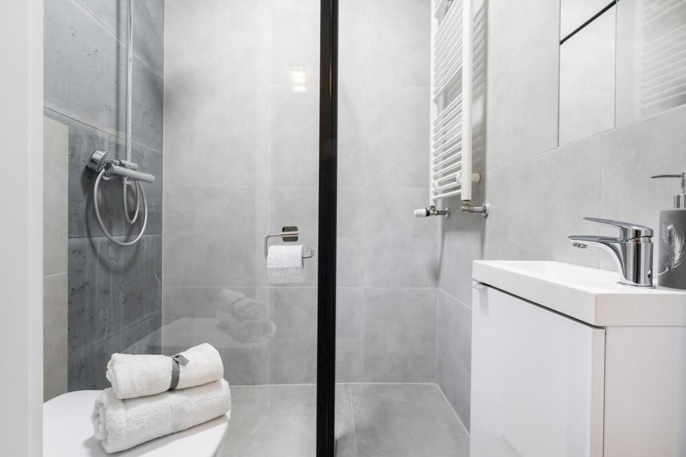 Modern 70M Apartment With Private Garden Metro Warszawa Exteriör bild